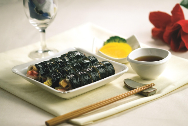 kimbap gimbap rice roll
